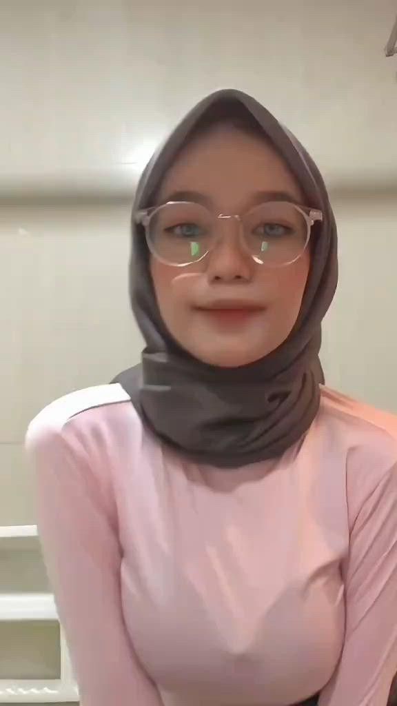 Yang Viral Abg Pov Vcs Jilbab Cokelat Pamerin Uting Boba Rasa Strawberry Hot Trend 2025